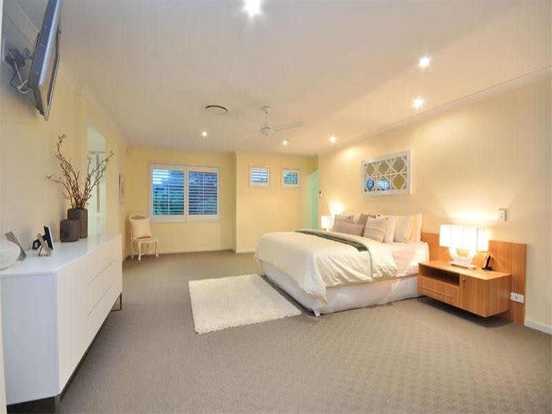 12 Blaikie Street, Hendra QLD 4011