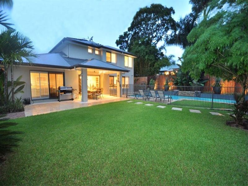 12 Blaikie Street, Hendra QLD 4011