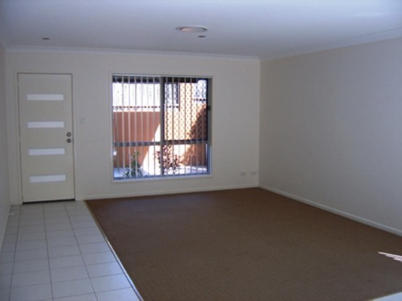 1/19 Eliza Lane, Wavell Heights QLD 4012