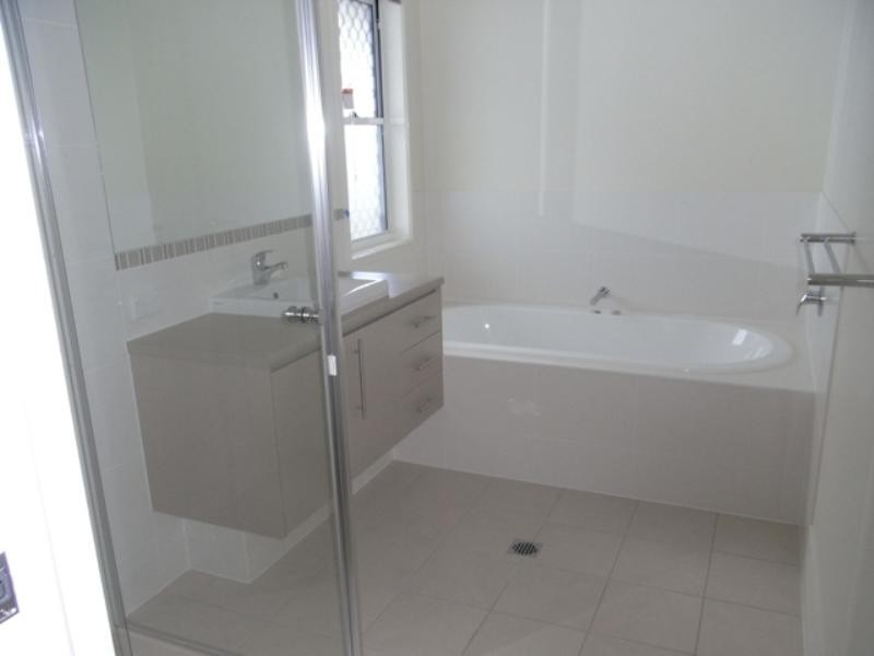 94 Jackson Street, Hamilton QLD 4007