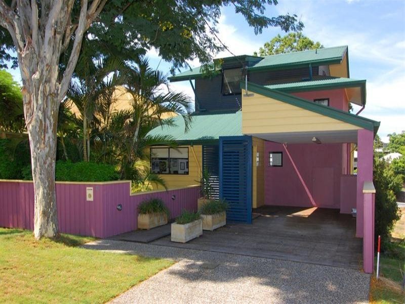 15 Pine Street, Hamilton QLD 4007