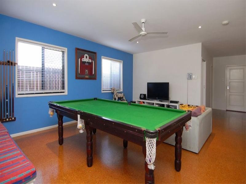 15 Pine Street, Hamilton QLD 4007