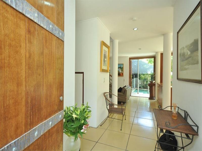 66 Langside Road, Hamilton QLD 4007