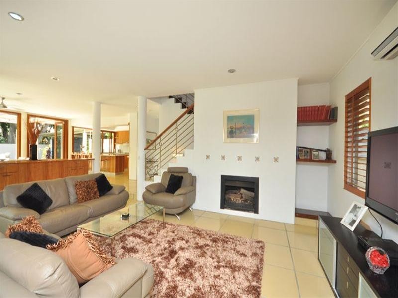 66 Langside Road, Hamilton QLD 4007