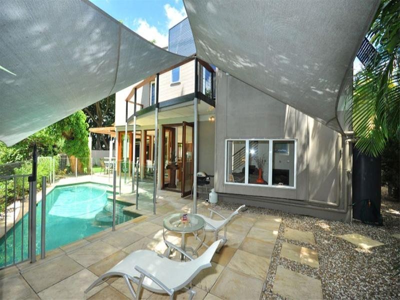 66 Langside Road, Hamilton QLD 4007