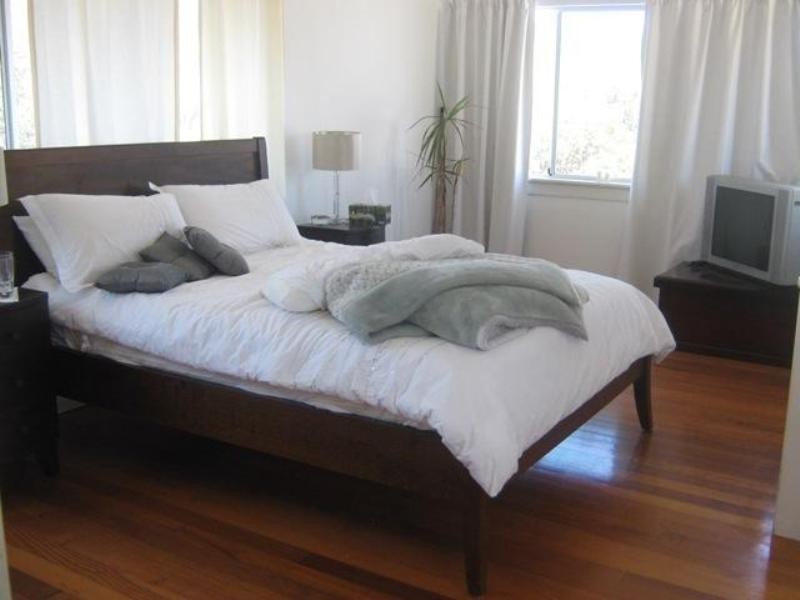 2 Lima Street, Nudgee Beach QLD 4014