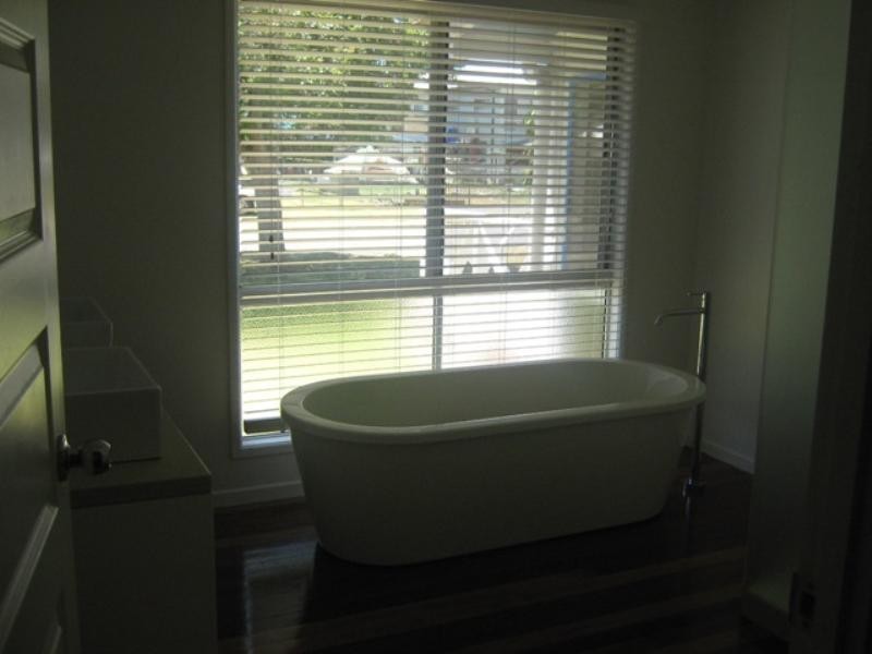 2 Lima Street, Nudgee Beach QLD 4014