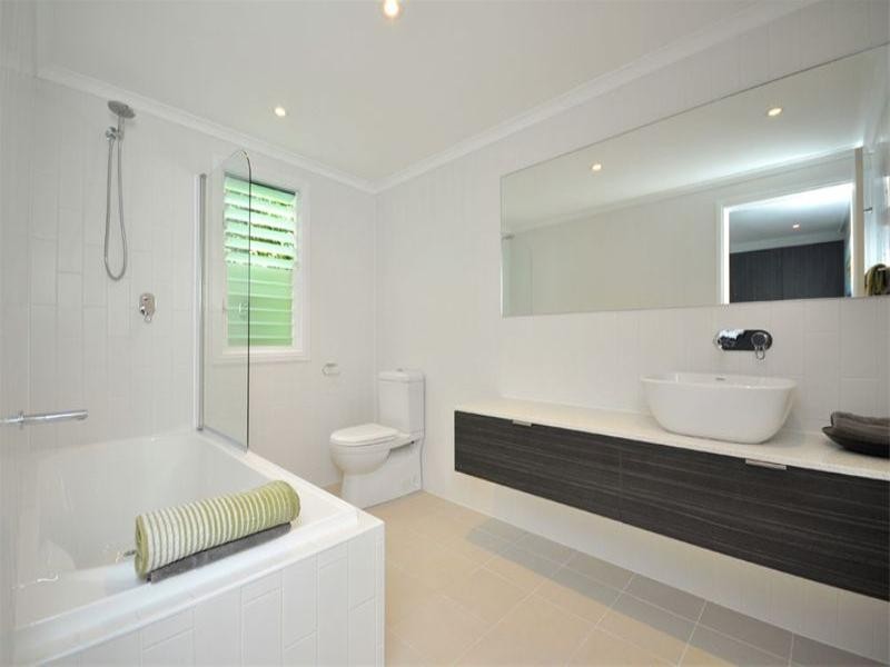 26 Fosbery Street, Windsor QLD 4030