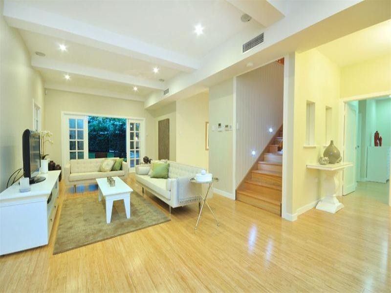 12 London Road, Clayfield QLD 4011