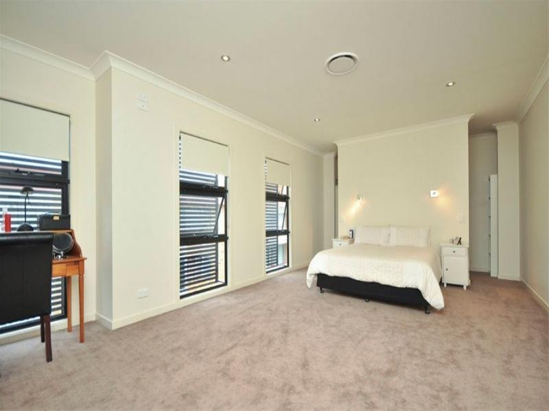 36 Hutton Street, Clayfield QLD 4011