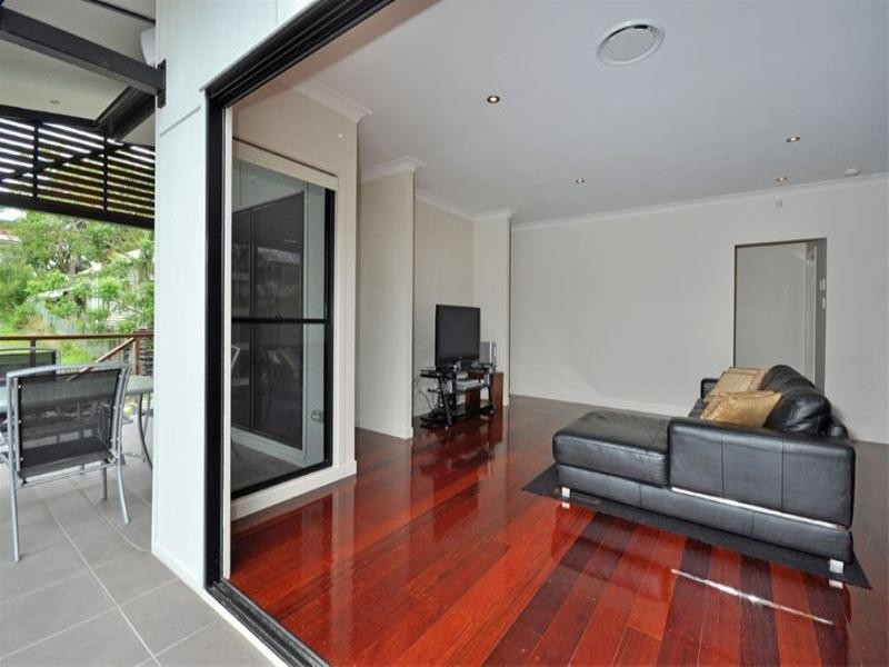 36 Hutton Street, Clayfield QLD 4011