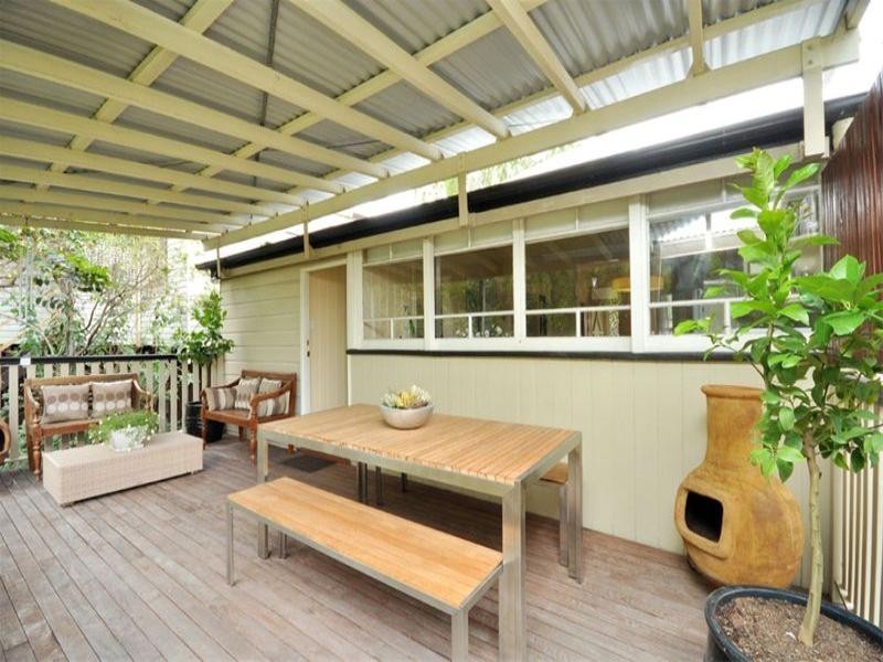 23 Allen Street, Hamilton QLD 4007