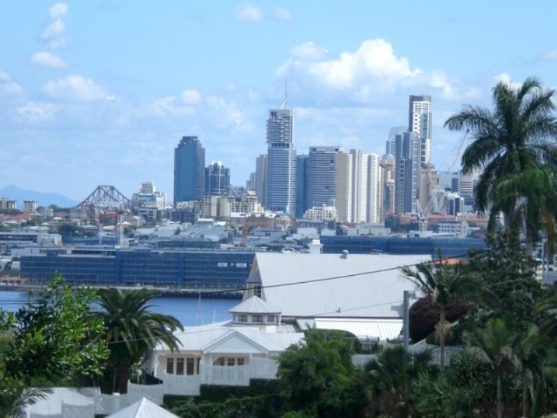 4/35 Langside Road, Hamilton QLD 4007