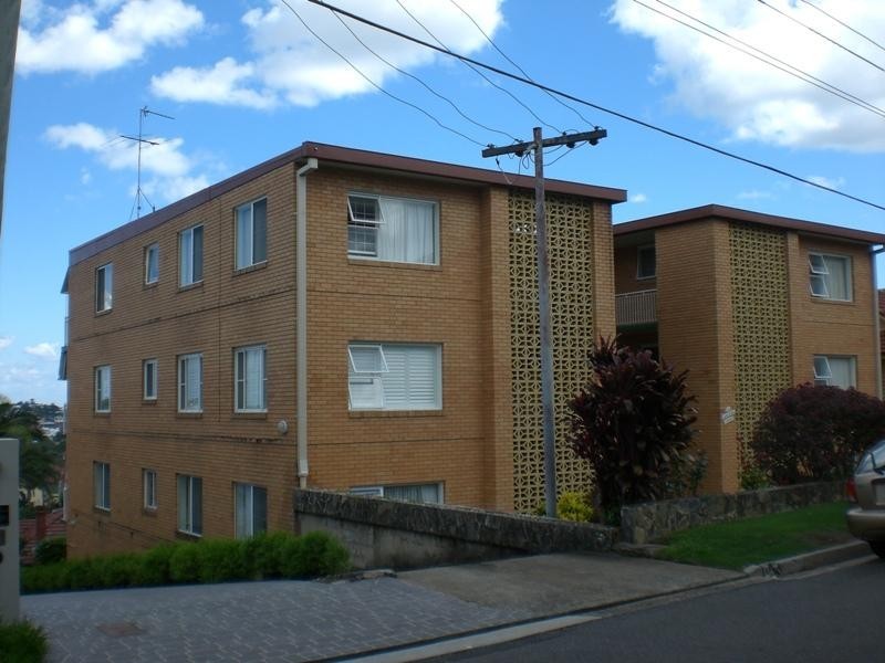 4/35 Langside Road, Hamilton QLD 4007