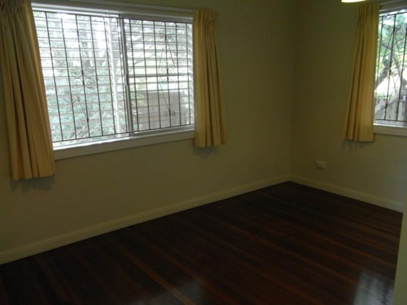 12 Childs Street, Clayfield QLD 4011