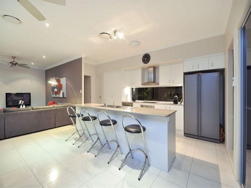 14 Lilley Street, Hendra QLD 4011