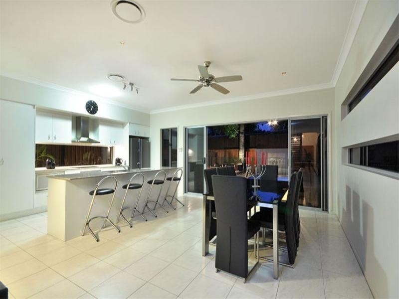 14 Lilley Street, Hendra QLD 4011