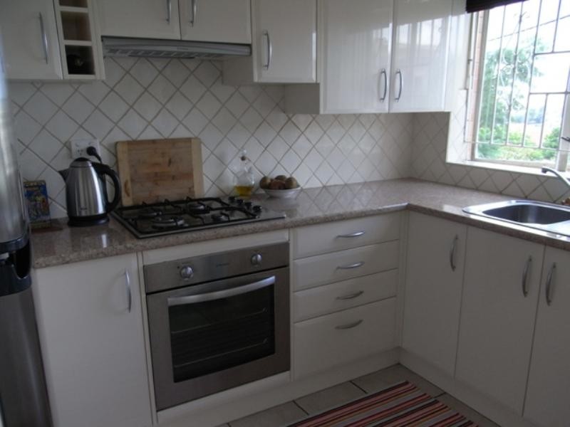 2/72 Markwell Street, Hamilton QLD 4007