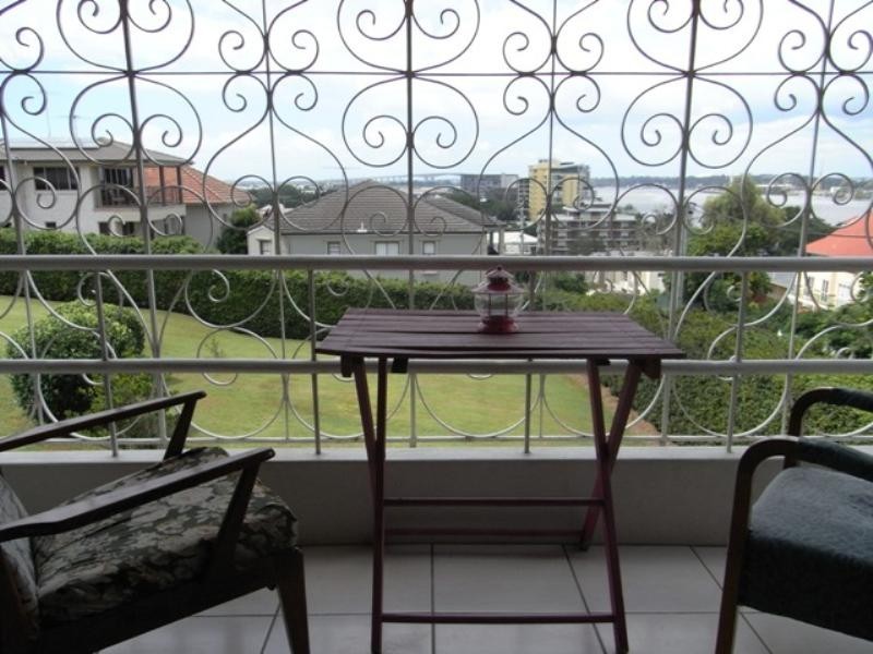 2/72 Markwell Street, Hamilton QLD 4007