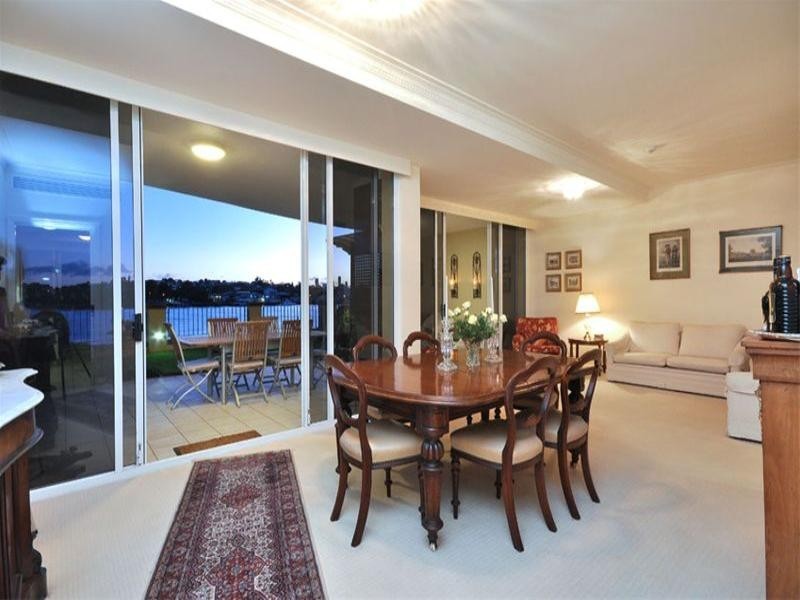 32/27 Harbour Road, Hamilton QLD 4007