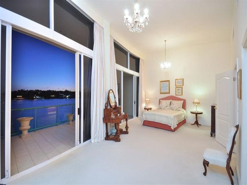 32/27 Harbour Road, Hamilton QLD 4007