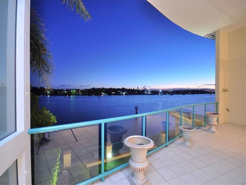 32/27 Harbour Road, Hamilton QLD 4007