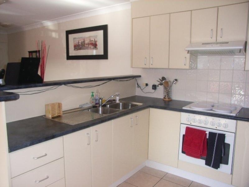 2/57 Allworth Street, Northgate QLD 4013