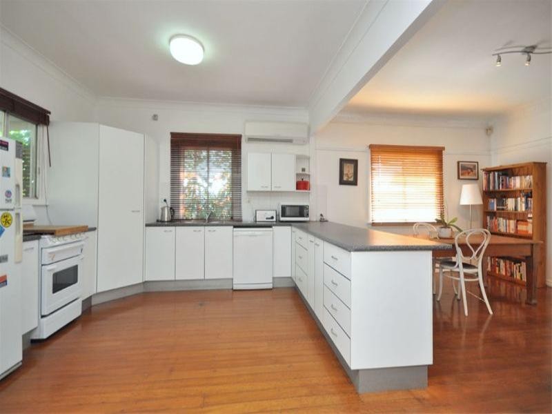 10 Flemington Street, Hendra QLD 4011