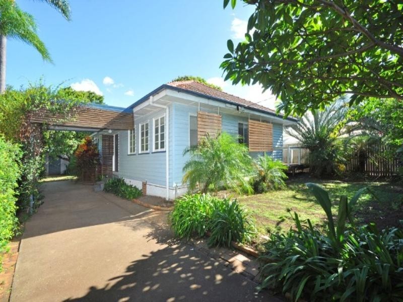 10 Flemington Street, Hendra QLD 4011