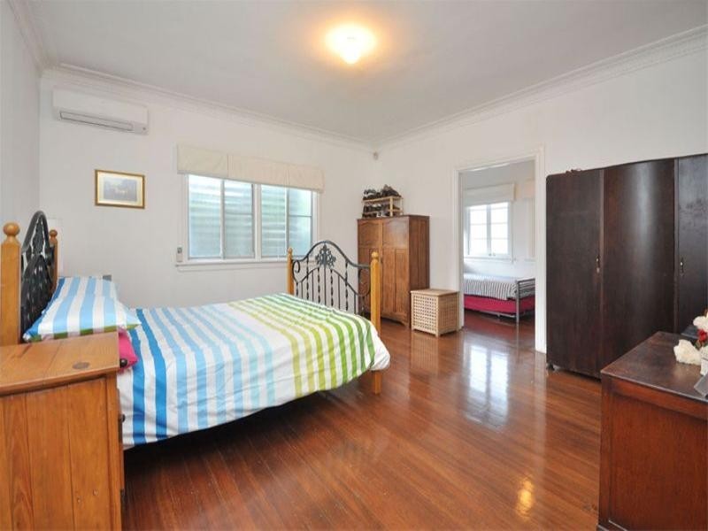 10 Flemington Street, Hendra QLD 4011