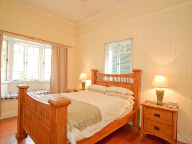 36 Miles Street, Clayfield QLD 4011