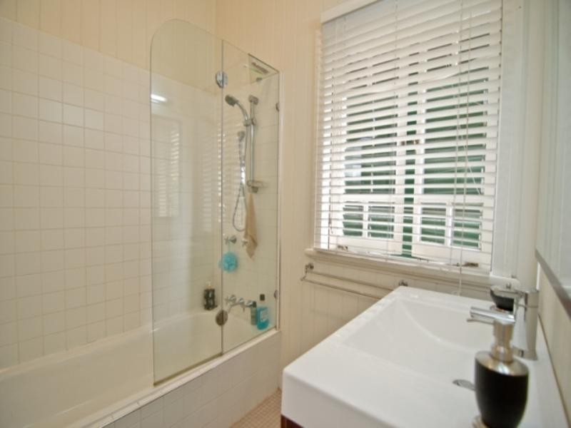 36 Miles Street, Clayfield QLD 4011