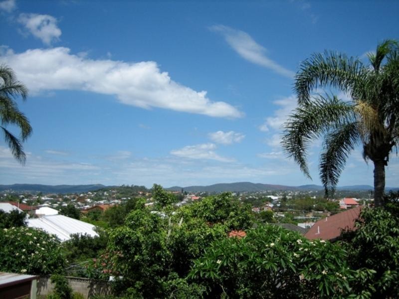 36 Miles Street, Clayfield QLD 4011