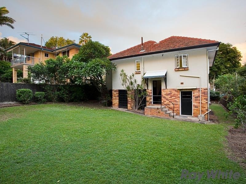 18 Oakwal Terrace, Windsor QLD 4030