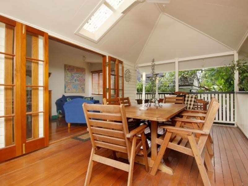 36 Latimer Street, Holland Park QLD 4121