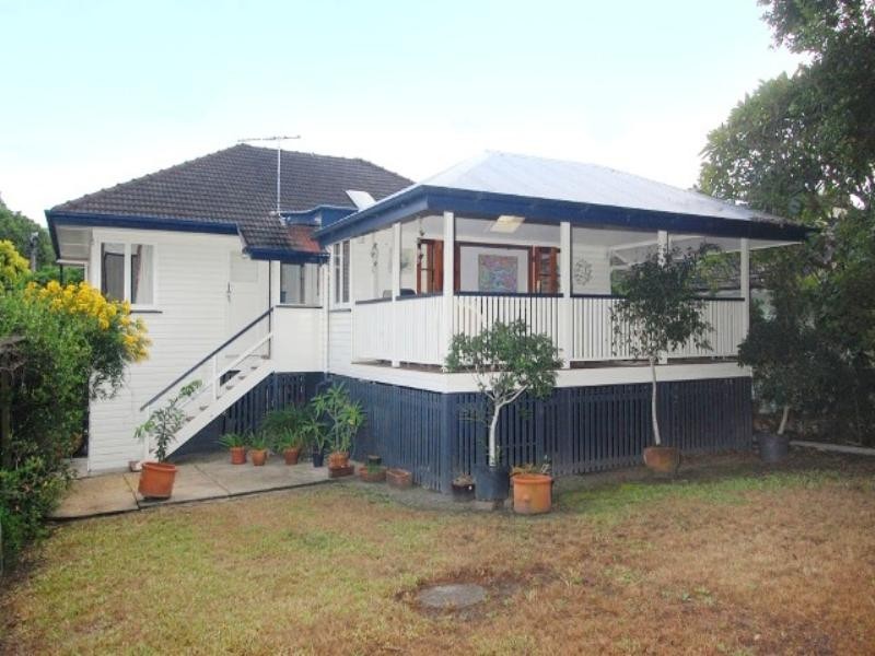 36 Latimer Street, Holland Park QLD 4121