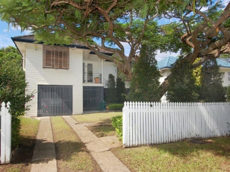 36 Latimer Street, Holland Park QLD 4121