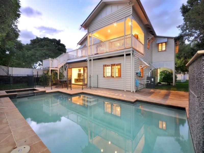 9 Lukin Street, Clayfield QLD 4011