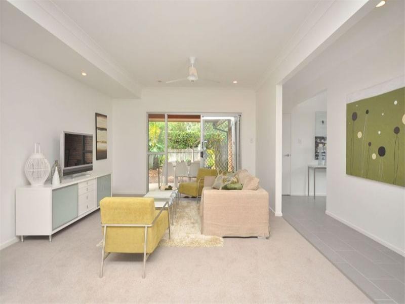 8 Roseleigh Street, Wooloowin QLD 4030