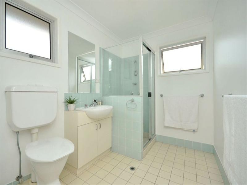 8 Roseleigh Street, Wooloowin QLD 4030