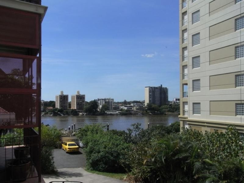102A Lambert Street, Kangaroo Point QLD 4169