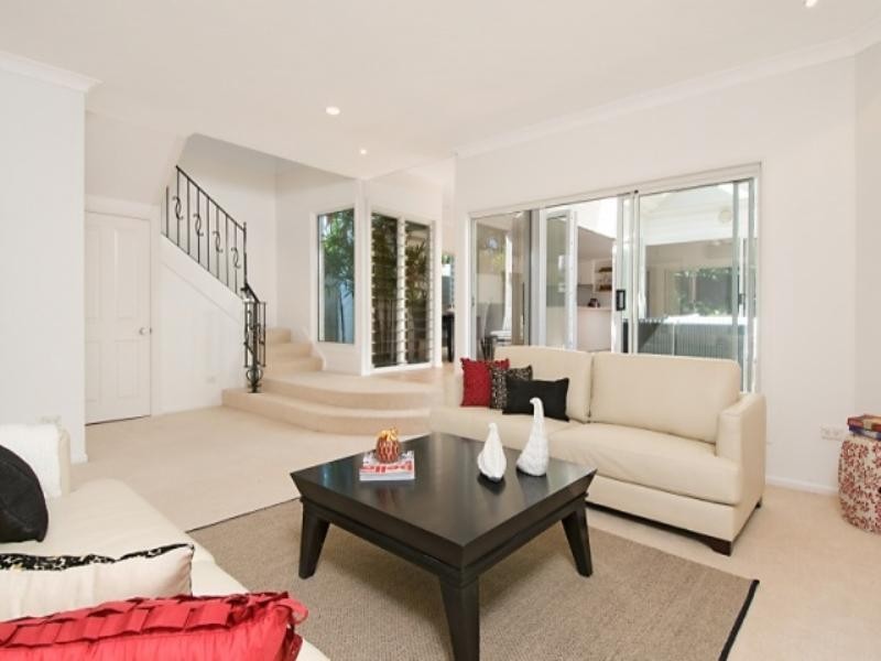 10 Best Street, Hendra QLD 4011