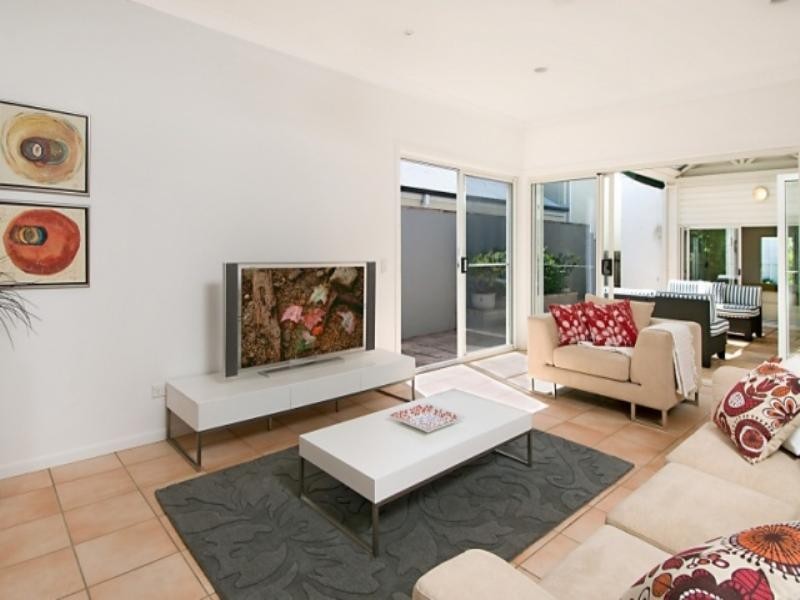 10 Best Street, Hendra QLD 4011