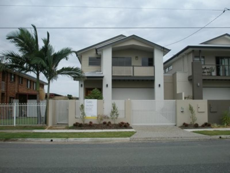 23 Raceview Avenue, Hendra QLD 4011