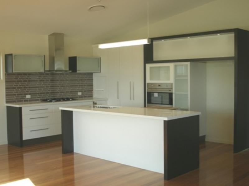 23 Raceview Avenue, Hendra QLD 4011