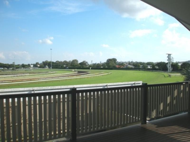 23 Raceview Avenue, Hendra QLD 4011