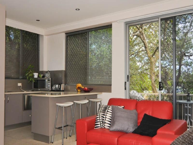 3/110 Kingsford Smith Drive, Hamilton QLD 4007