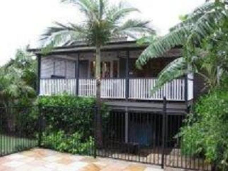 18 Storkey Street, Windsor QLD 4030