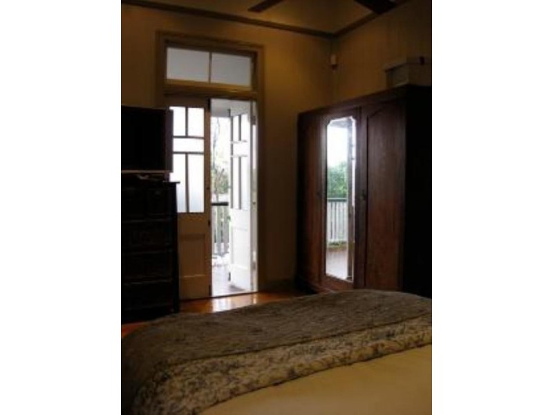 18 Storkey Street, Windsor QLD 4030