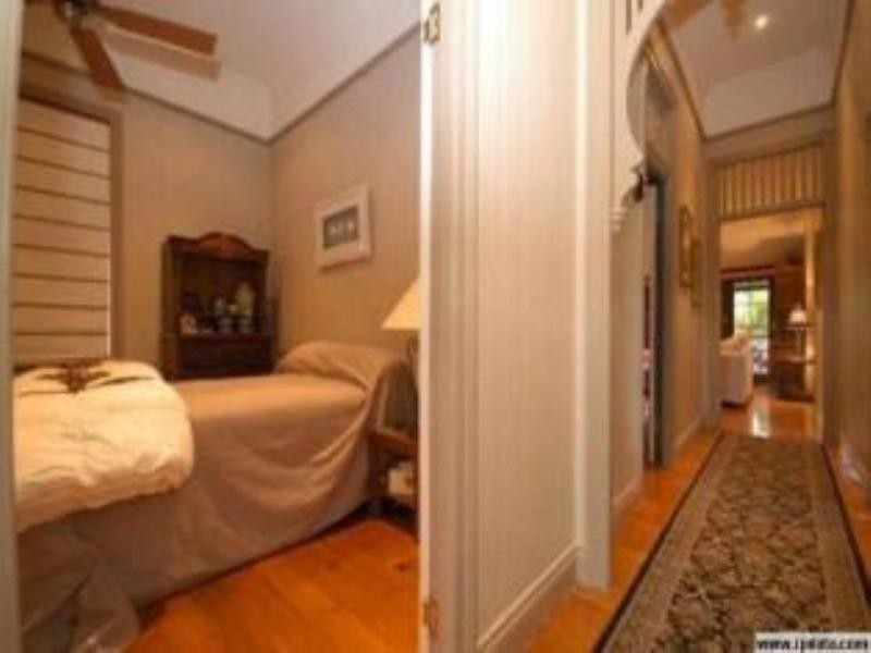 18 Storkey Street, Windsor QLD 4030